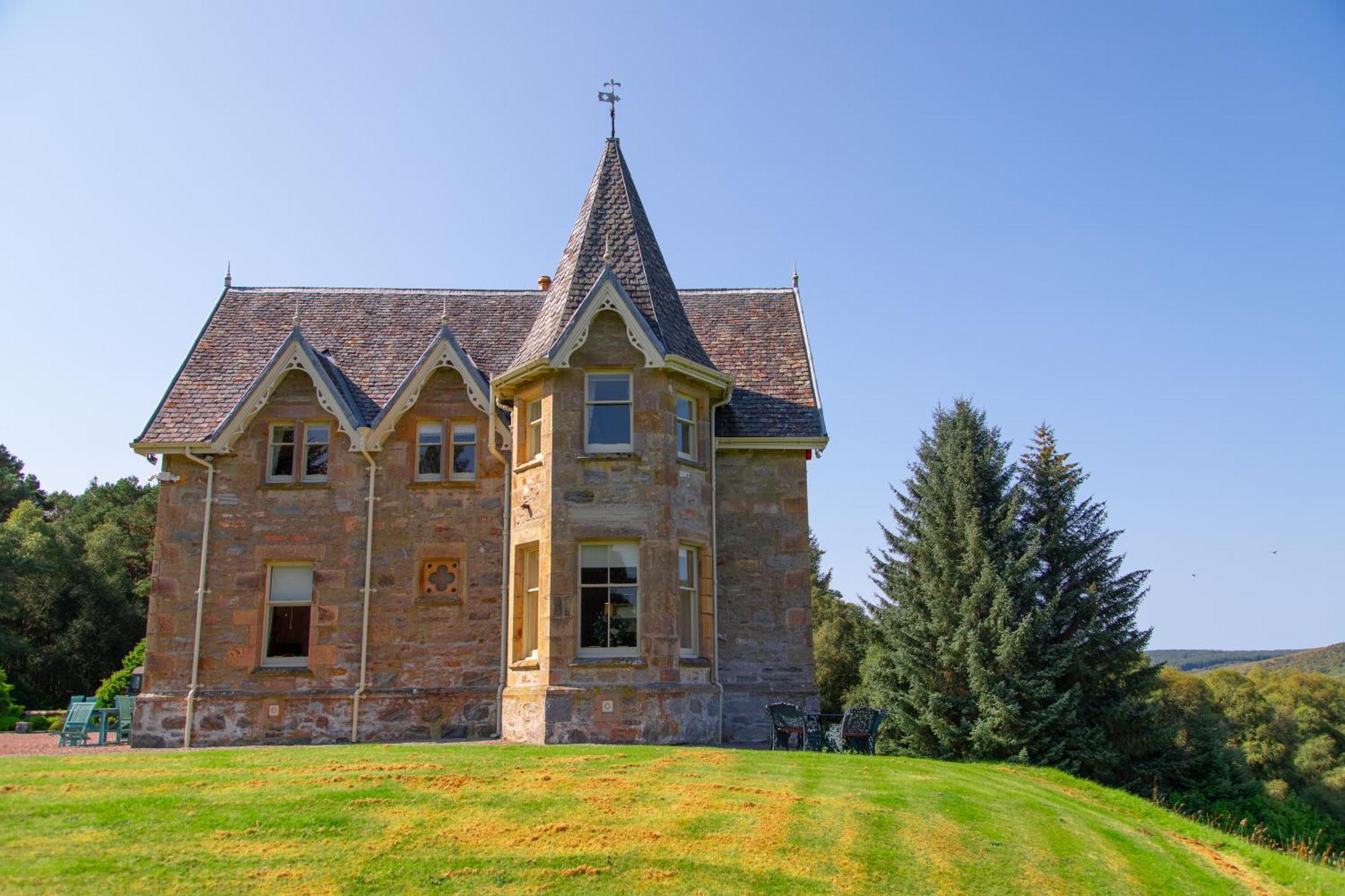 Inveroykel Lodge At Rosehall Экстерьер фото